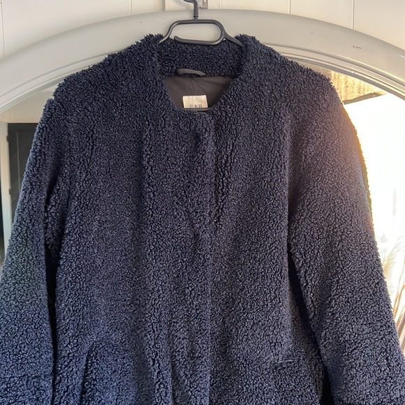 GAP navy blue teddy coat - Picture 3 of 7